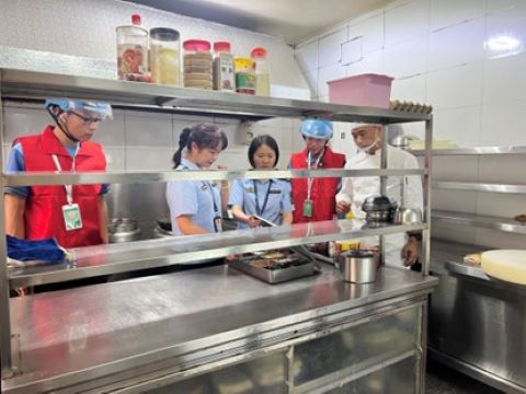“菇乡小哥”青年服务团打通消费维权“最后一公里”3.jpg “菇乡小哥”青年服务团打通消费维权“最后一公里”3.jpg